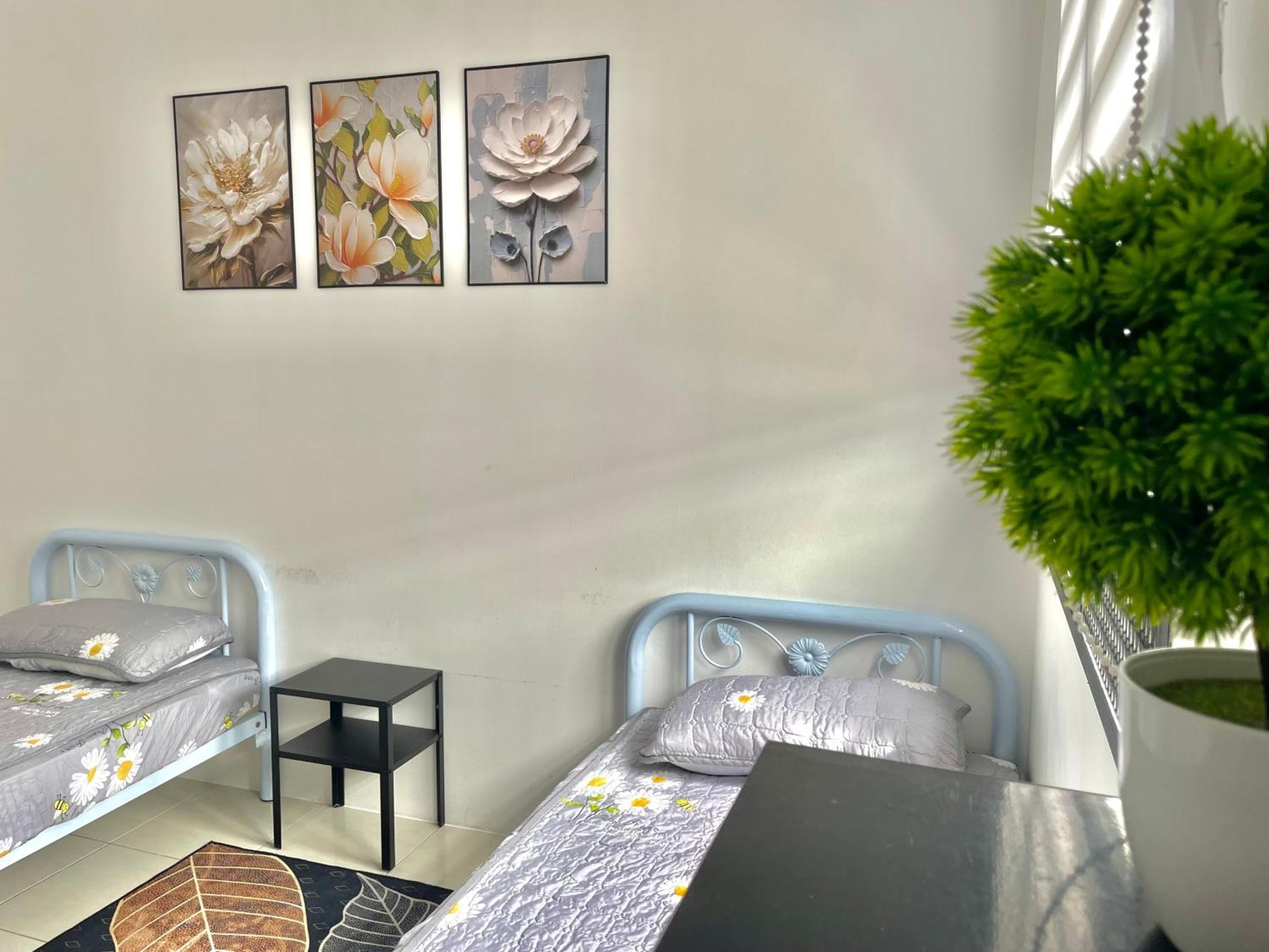 Hanan Homestay Klebang Ipoh With A View Of Mount Korbu, For Musl!M Only!! Zewnętrze zdjęcie